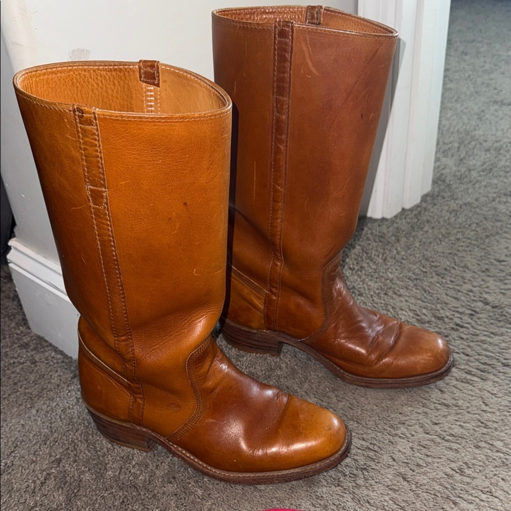 Frye VINTAGE women’s boots.
